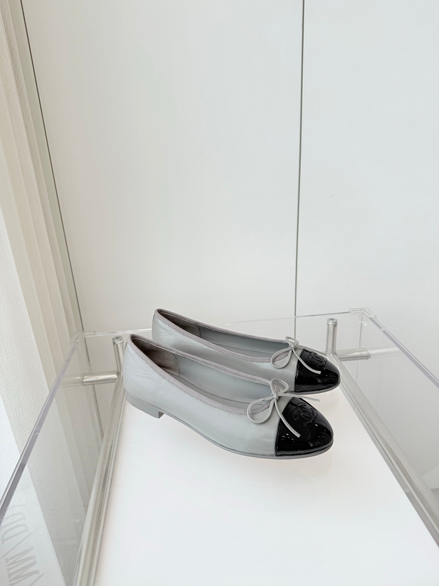 CHANEL Ballet Flat Gray Leather 238768