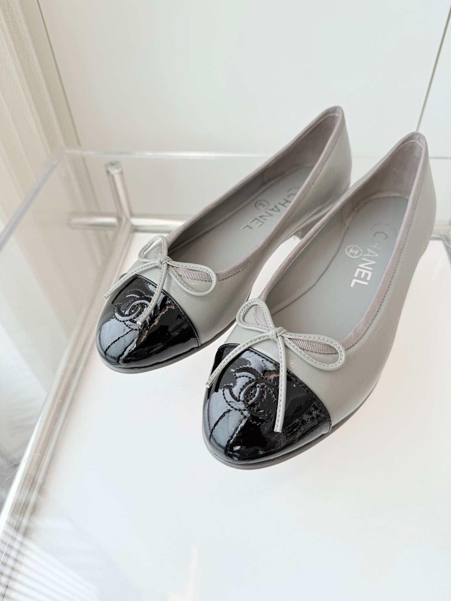 CHANEL Ballet Flat Gray Leather 238768