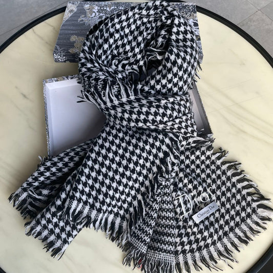 DIOR HOUNDSTOOTH SCARF 200 CM IN BLACK MIX WHITE WOOL 399969