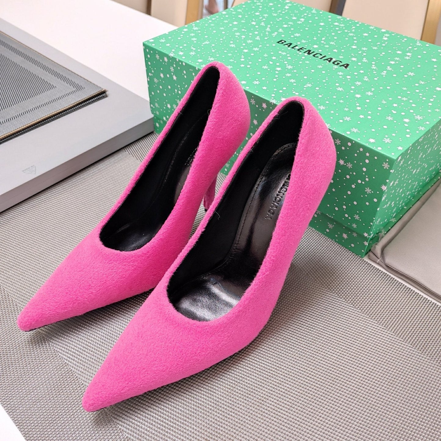 Balanciaga HIGH HEEL PUMPS 90MM IN PINK WOOL