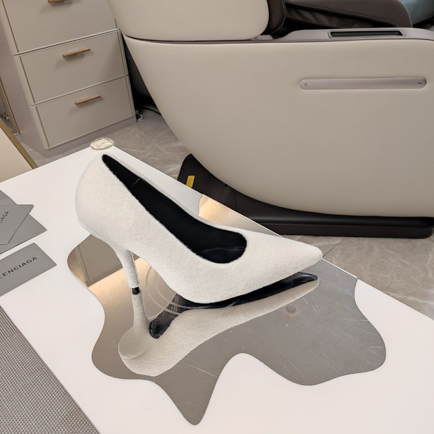 Balanciaga HIGH HEEL PUMPS 90MM IN WHITE WOOL