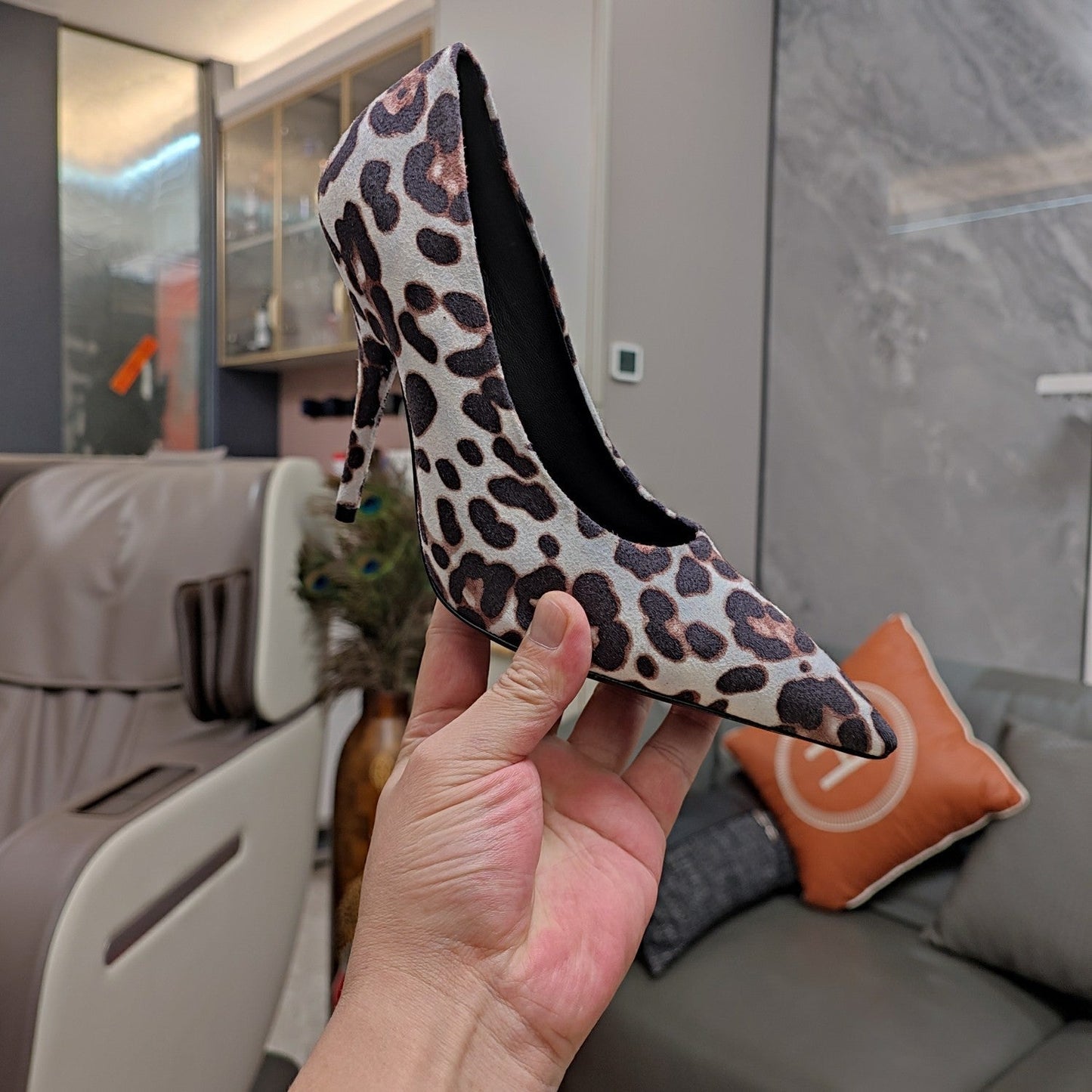 Balanciaga HIGH PUMPS IN LIGHT GRAY LEOPARD PRINT SUEDE