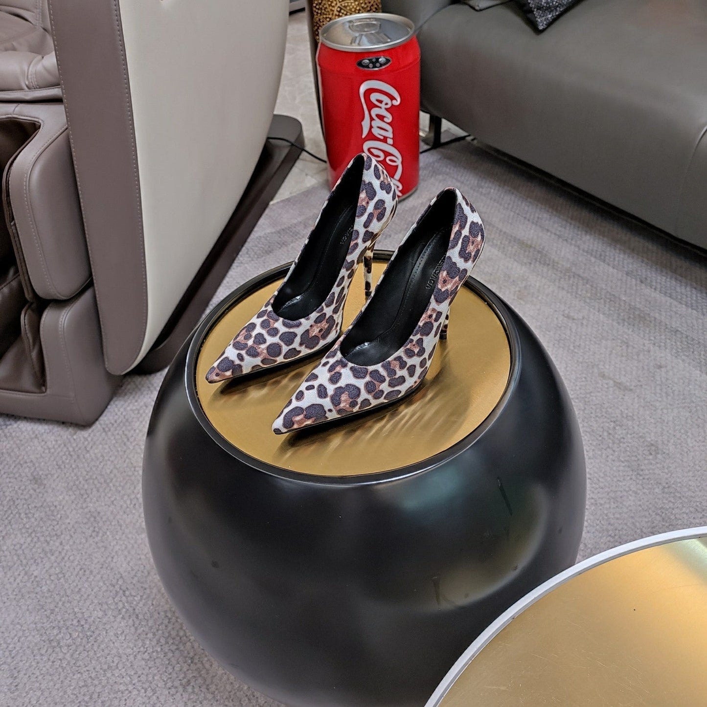 Balanciaga HIGH PUMPS IN LIGHT GRAY LEOPARD PRINT SUEDE