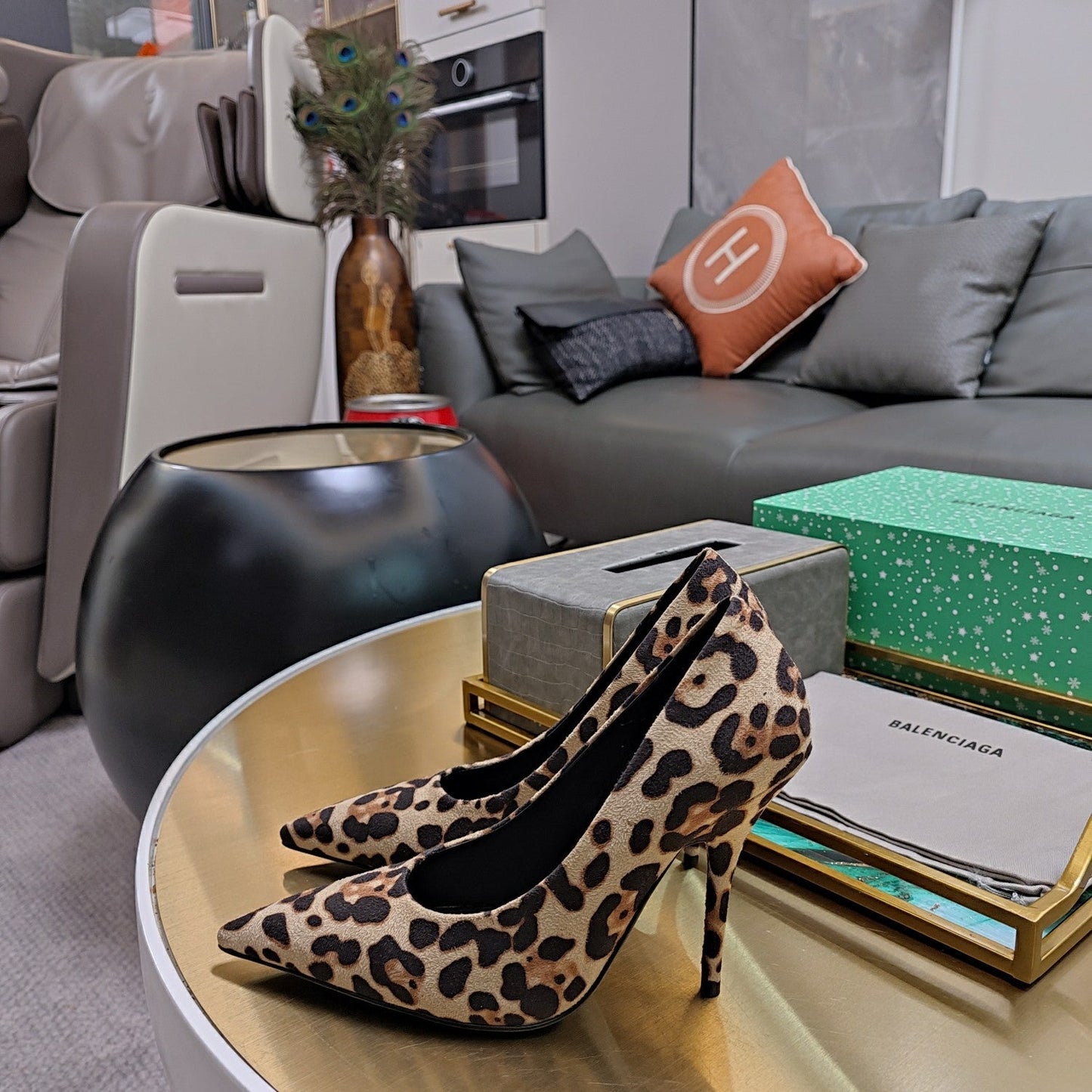 Balanciaga HIGH PUMPS IN BEIGE LEOPARD PRINT SUEDE