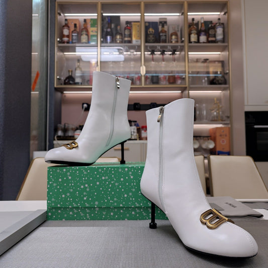 Balanciaga ROUND-TOE HIGH HEEL BOOTS IN WHITE SMOOTH LAMBSKIN