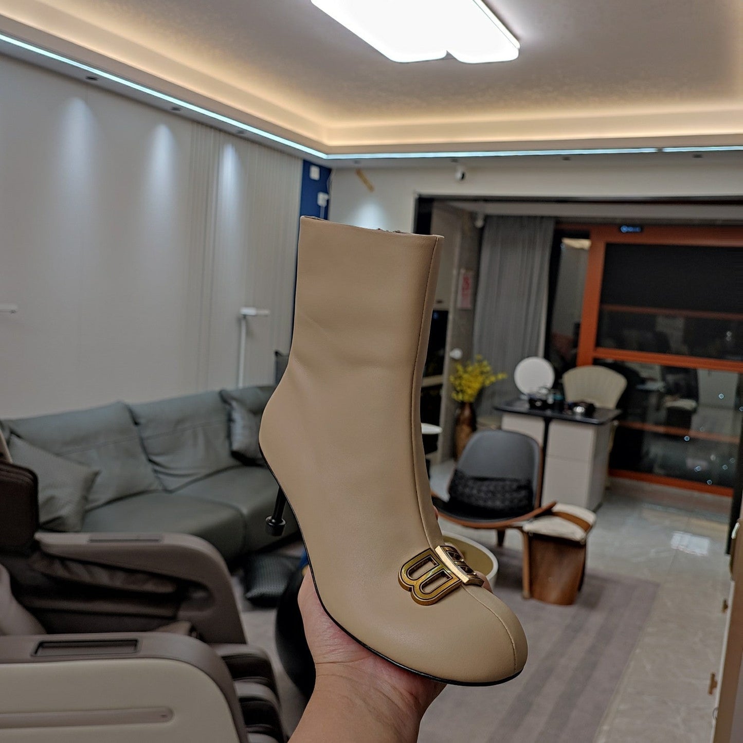 Balanciaga ROUND-TOE HIGH HEEL BOOTS IN BEIGE SMOOTH LAMBSKIN