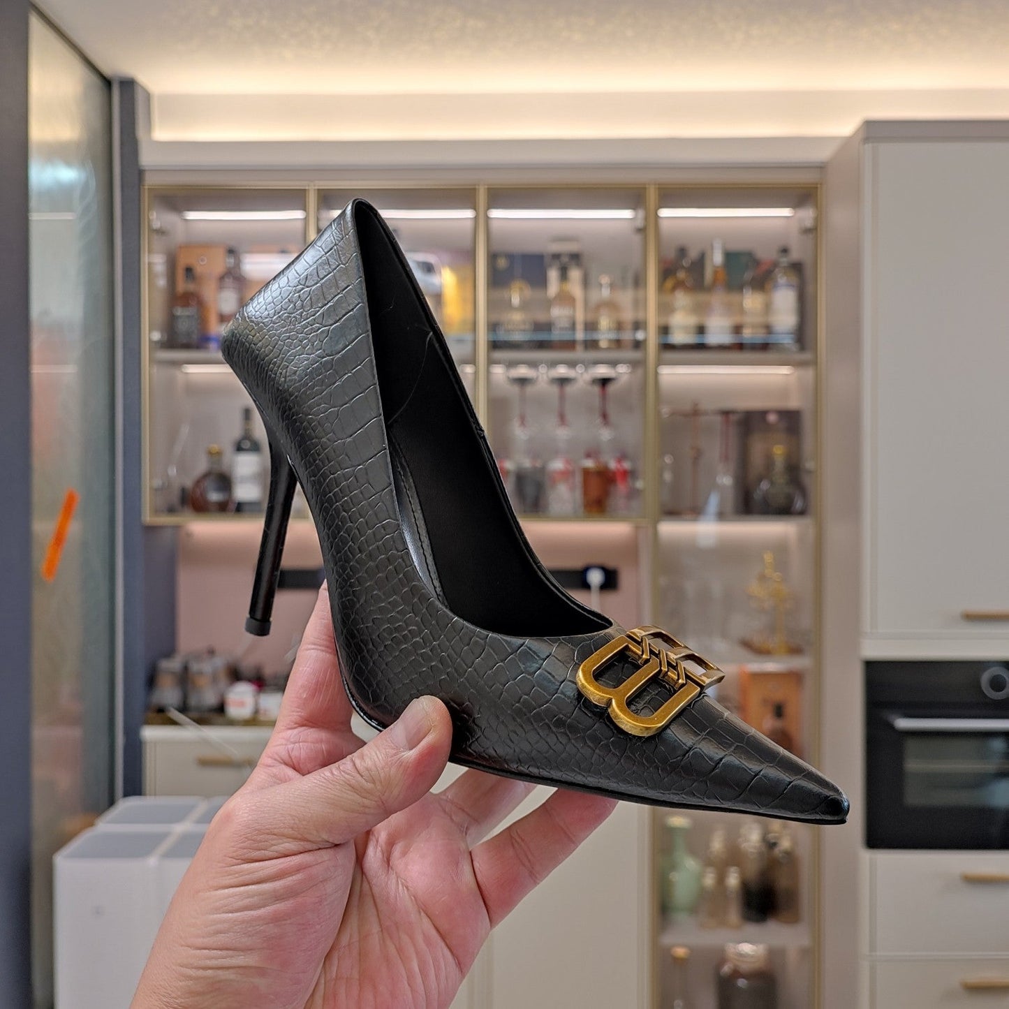 Balanciaga POINTED BB GOLD BUCKLE HIGH PUMPS IN BLACK CROCODILE PATTERN CALFSKIN