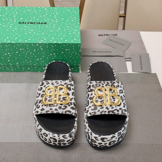 Balanciaga RISE SANDAL THICK-SOLED IN WHITE LEOPARD PRINT CALFSKIN
