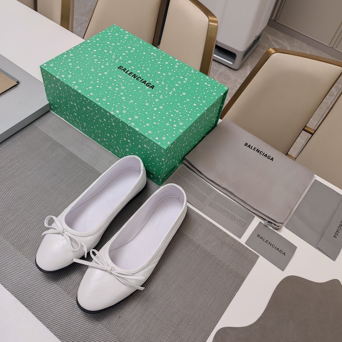 Balanciaga RHINESTONE BALLET FLATS WITH BOW IN WHITE WAX-OIL SHEEPSKIN