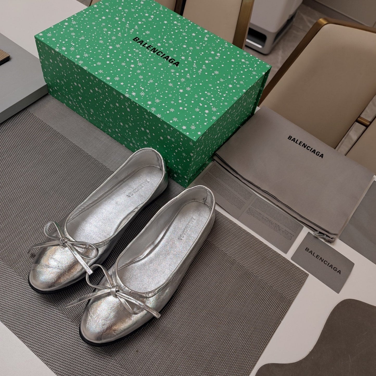 Balanciaga RHINESTONE BALLET FLATS WITH BOW IN SILVER WAX-OIL SHEEPSKIN