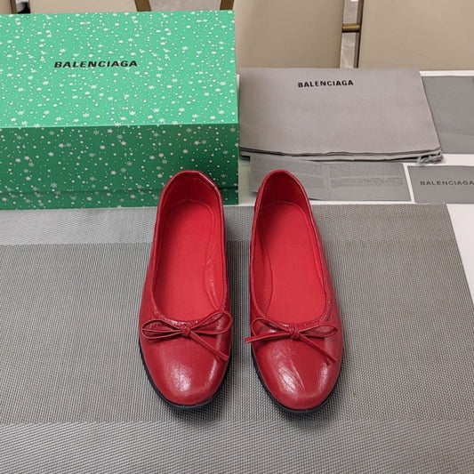 Balanciaga RHINESTONE BALLET FLATS WITH BOW IN RED WAX-OIL SHEEPSKIN