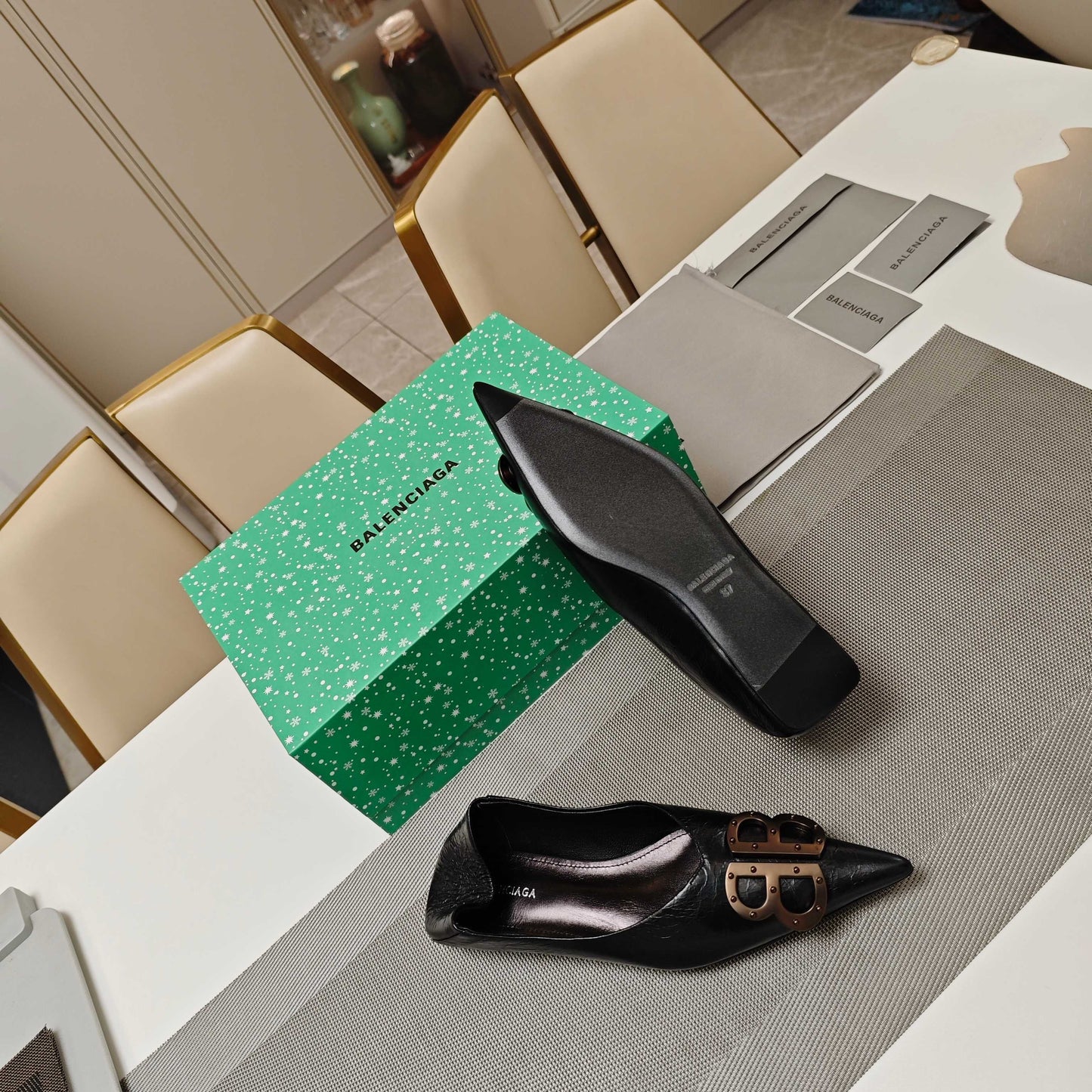 Balanciaga POINTED BALLET FLATS IN BLACK SHINY CRACKED SHEEPSKIN