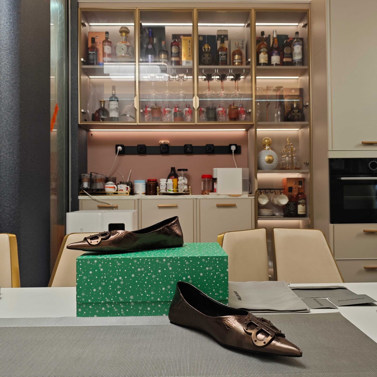 Balanciaga POINTED BALLET FLATS IN CHOCOLATE SHINY CRACKED SHEEPSKIN