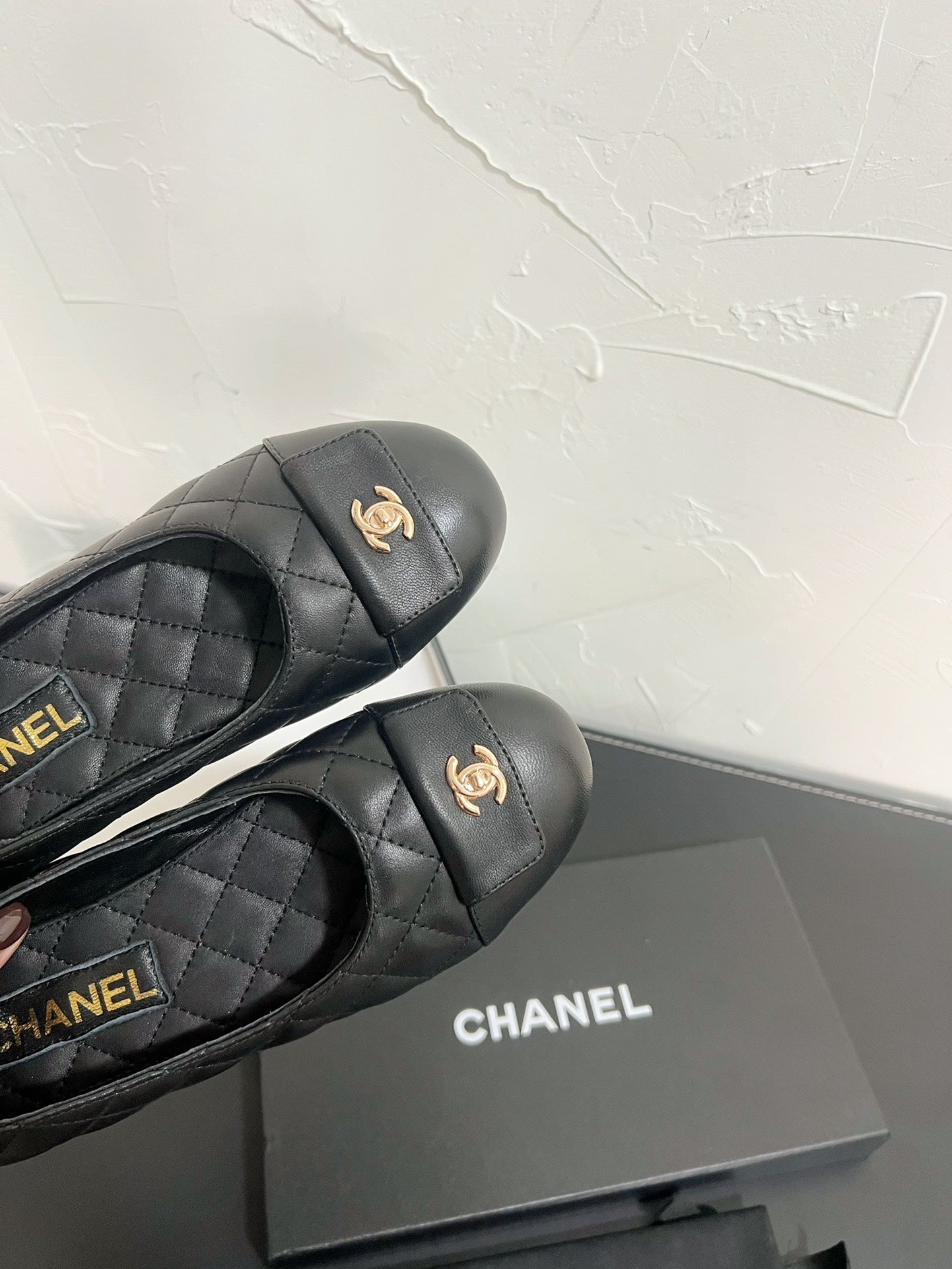 CHANEL Ballet Flats In Black Quilted Lambskin 949712