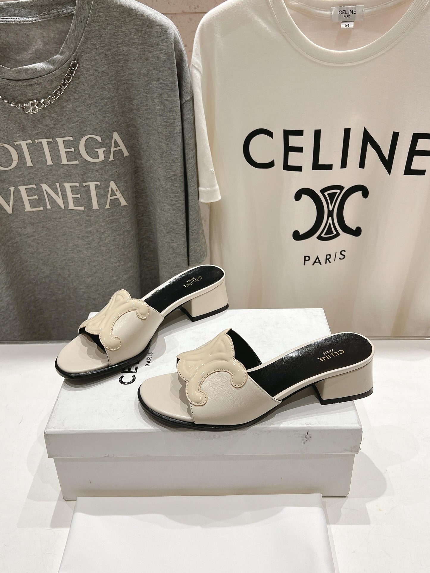 Celine CELINE 25C CLEMENCE MULE WHITE SHEEPSKIN 236749