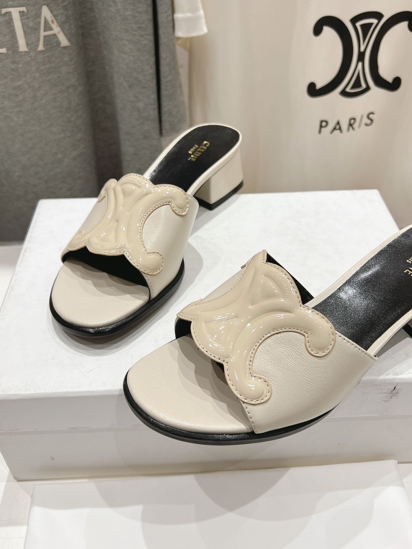 Celine CELINE 25C CLEMENCE MULE WHITE SHEEPSKIN 236749
