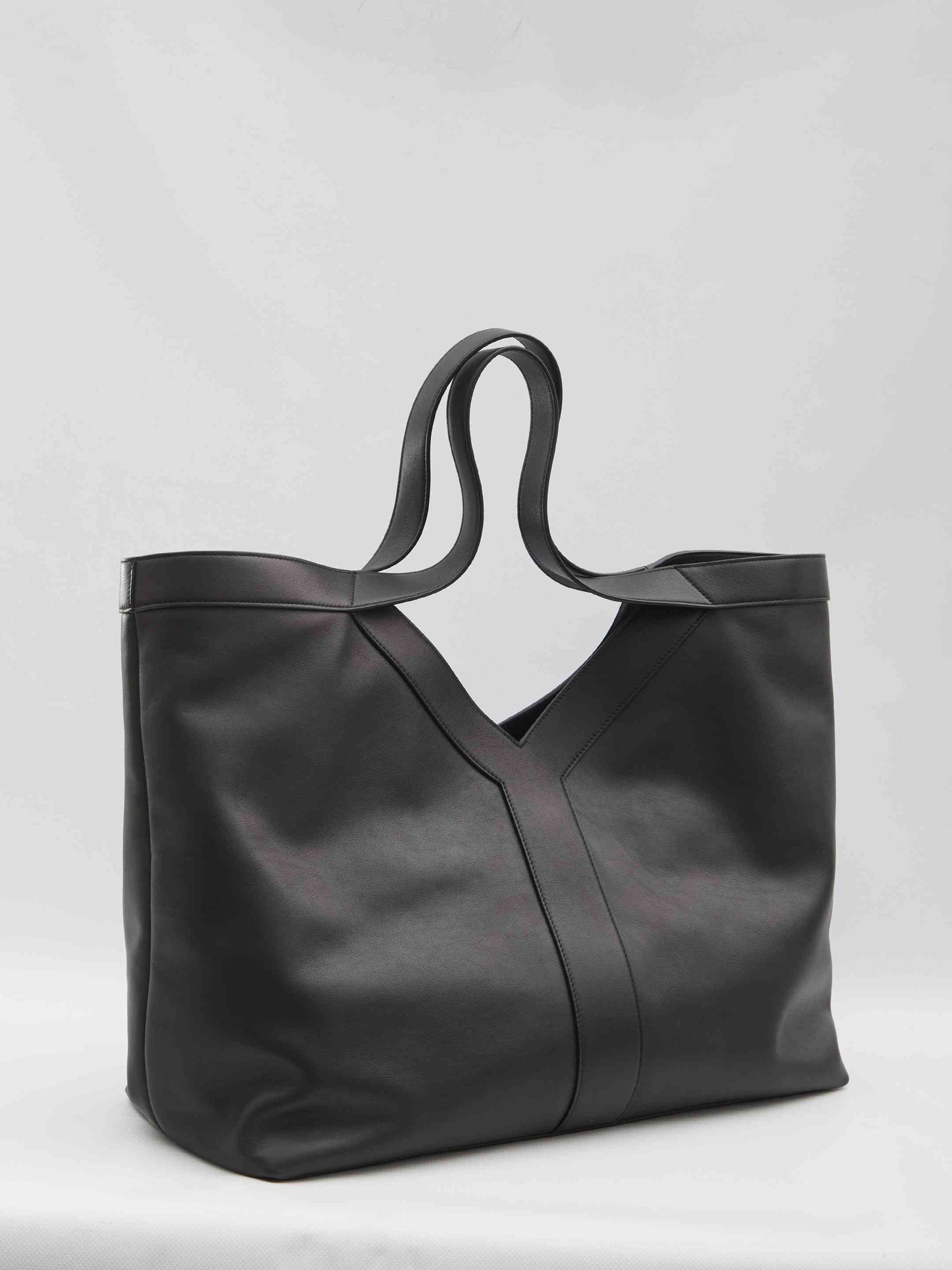 Saint Laurent Men Large Y Tote In Leather