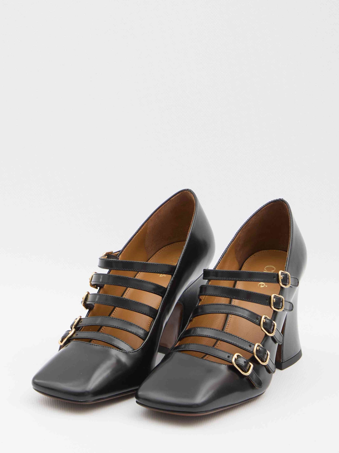 Chloe Women Janis Pumps