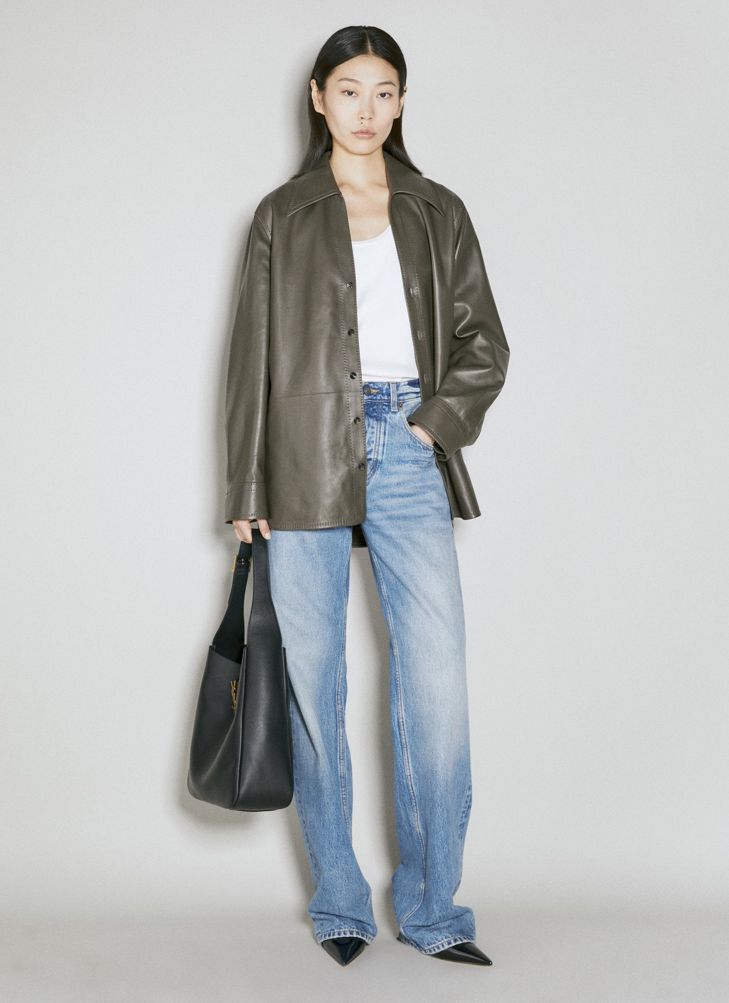Saint Laurent Women Large Le 5 À 7 Shoulder Bag