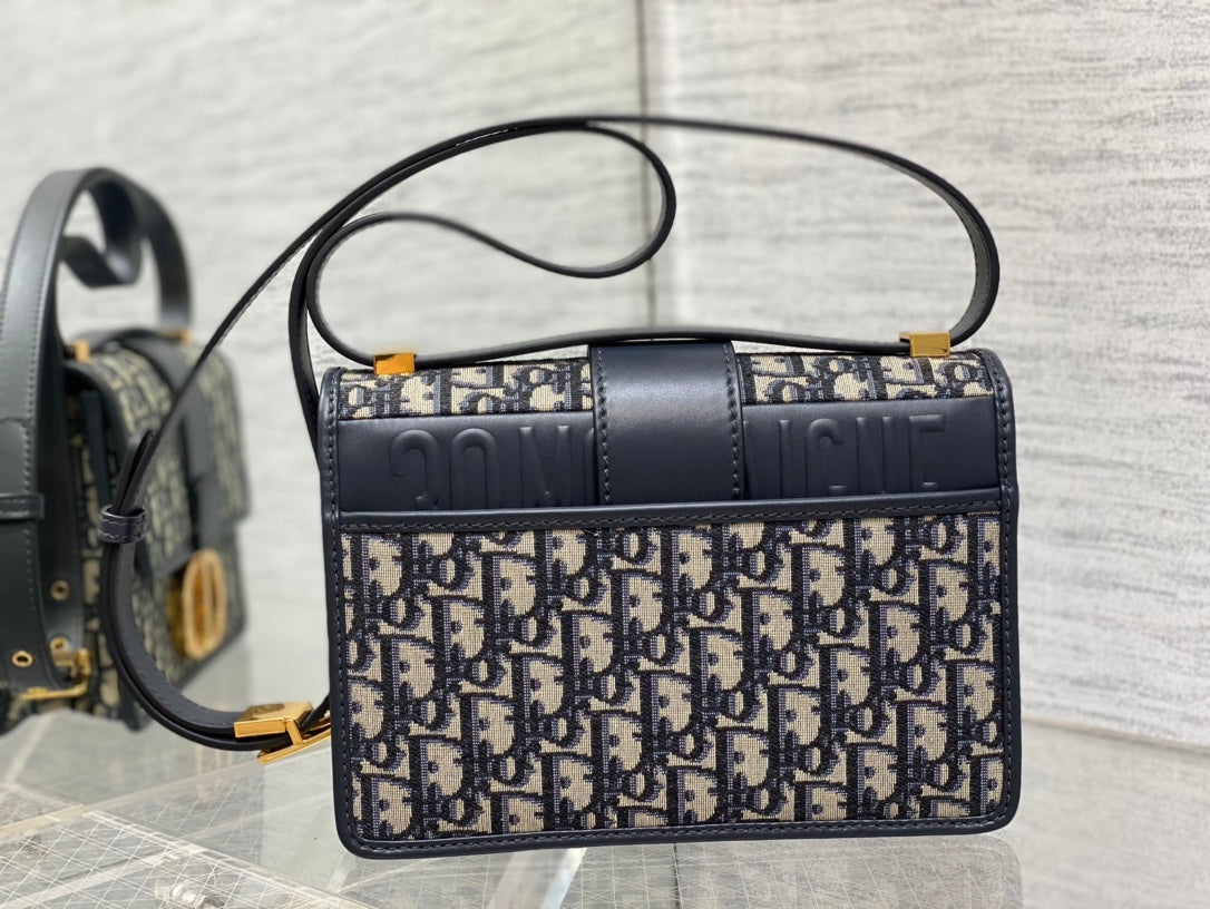 DIOR 30 MONTAIGNE 24CM BLUE OBLIQUE EMBROIDERY