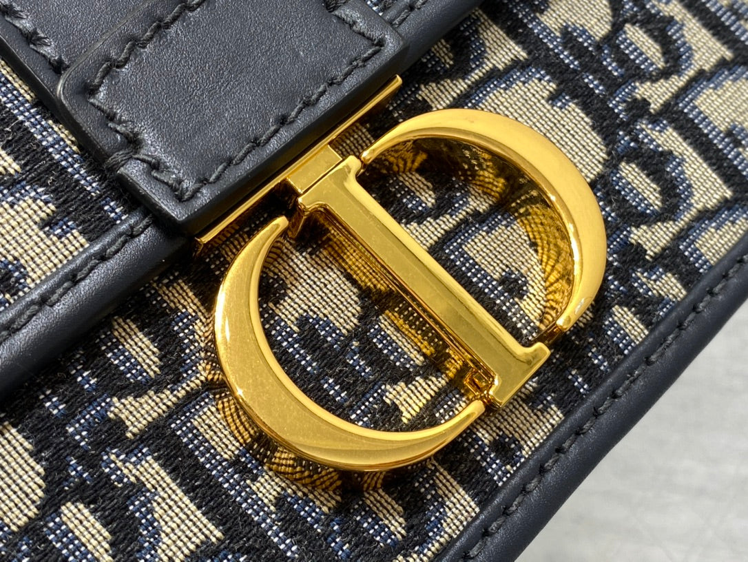 DIOR 30 MONTAIGNE 21.5CM BLUE OBLIQUE EMBROIDERY
