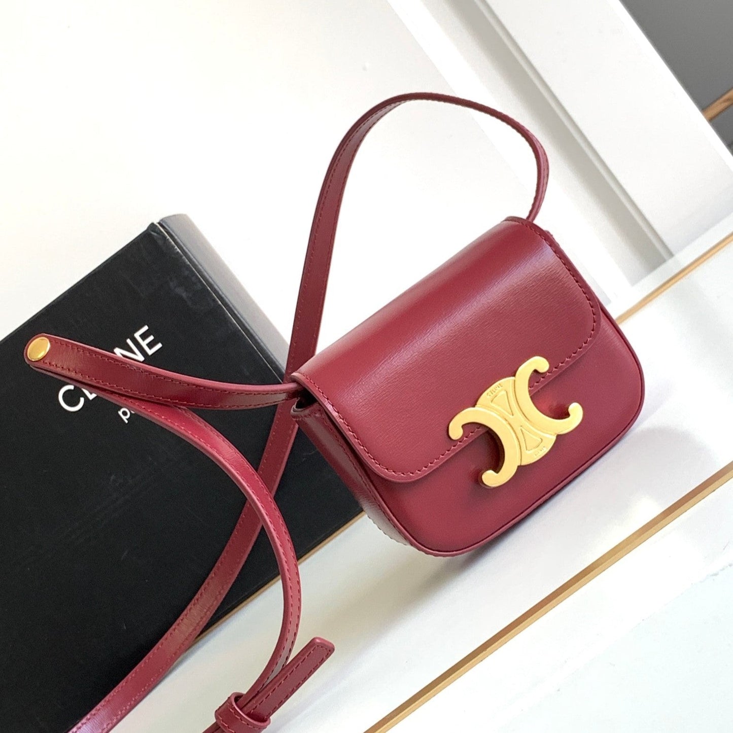 Celine TEEN TRIOMPHE 11CM RED CALFSKIN