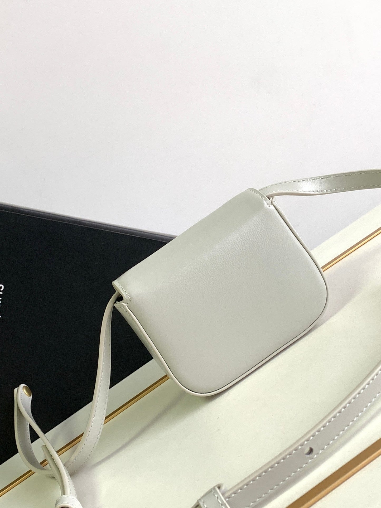 Celine TEEN TRIOMPHE 11CM GREY CALFSKIN
