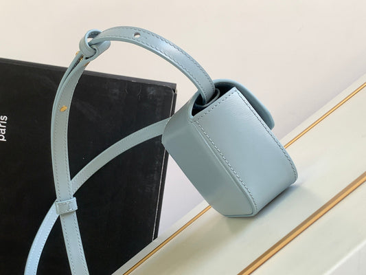 Celine TEEN TRIOMPHE 11CM LIGHT BLUE CALFSKIN