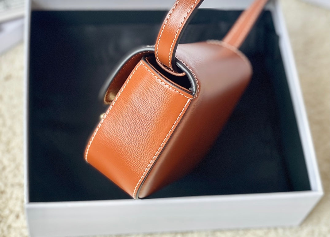 Celine TEEN TRIOMPHE 11CM ORANGE CALFSKIN