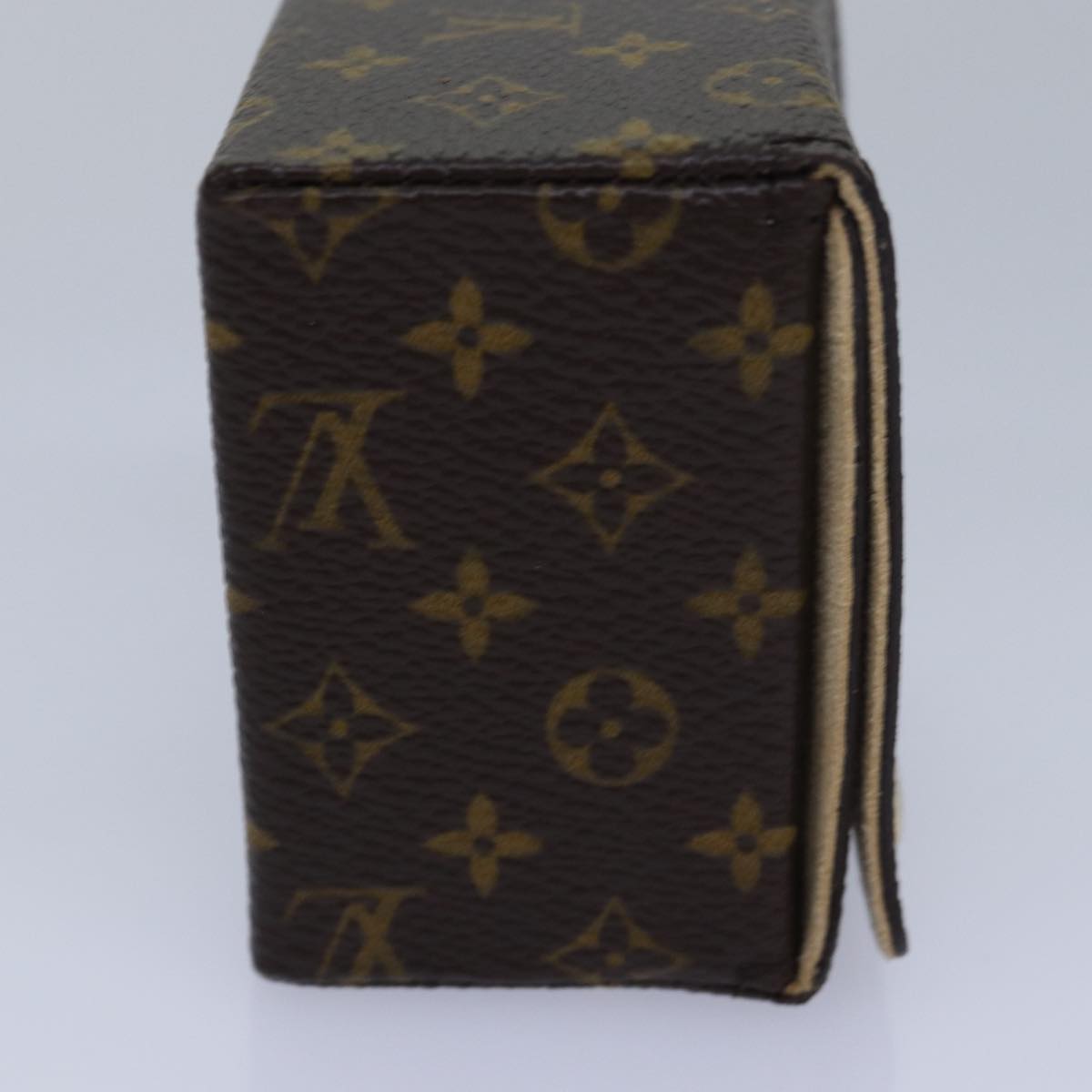 LOUIS VUITTON Monogram Jewelry Case LV yk13734